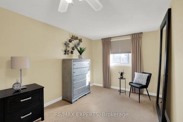 1003 Ferndale Cres, House detached with 3 bedrooms, 2 bathrooms and 5 parking in Newmarket ON | Image 14