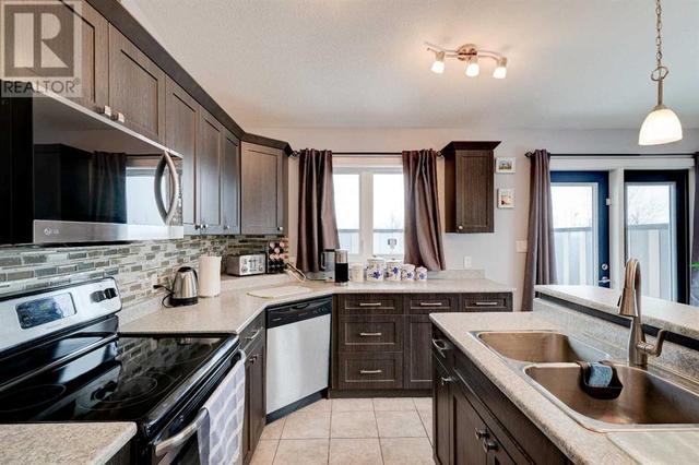 4801 45 Avenue, House other with 4 bedrooms, 3 bathrooms and 4 parking in Spirit River AB | Image 8