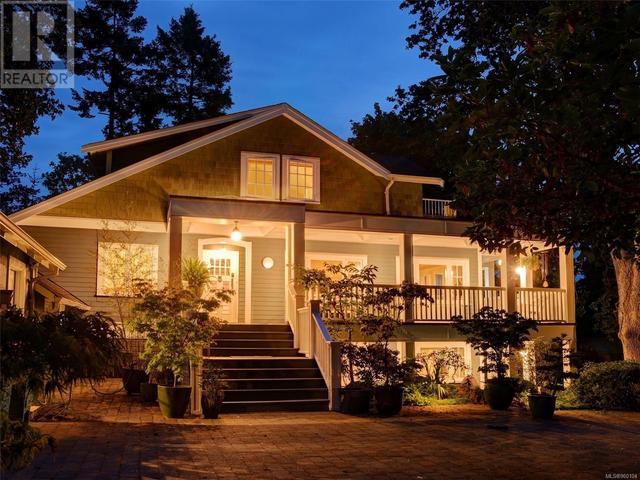 2937 Tudor Ave, House detached with 4 bedrooms, 5 bathrooms and 4 parking in Saanich BC | Image 64