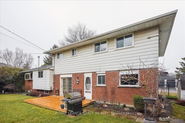 607 Iroquois Ave, House detached with 4 bedrooms, 2 bathrooms and 6 parking in Hamilton ON | Image 32