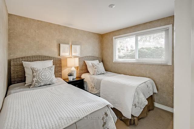 129 Sparling Crt, House detached with 3 bedrooms, 2 bathrooms and 8 parking in Oakville ON | Image 21