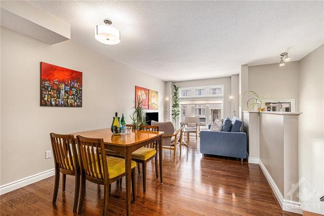 281 Stroget Private, Townhouse with 3 bedrooms, 4 bathrooms and 2 parking in Ottawa ON | Image 3