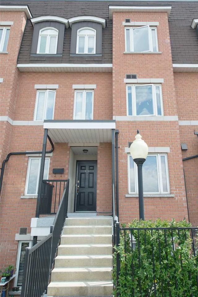 282 - 306 John St, Townhouse with 2 bedrooms, 2 bathrooms and 2 parking in Markham ON | Image 1