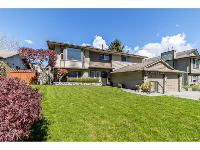 13947 66 Avenue, House detached with 4 bedrooms, 4 bathrooms and 8 parking in Surrey BC | Image 2
