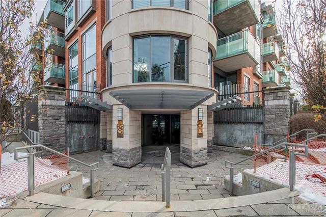 303 - 295 Mackay Street, Condo with 1 bedrooms, 2 bathrooms and 1 parking in Ottawa ON | Image 2