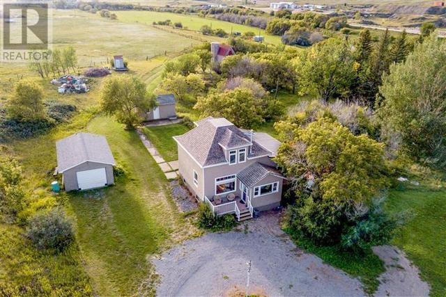 1410 Mossing Acreage, House detached with 3 bedrooms, 2 bathrooms and 8 parking in Moose Jaw SK | Image 4