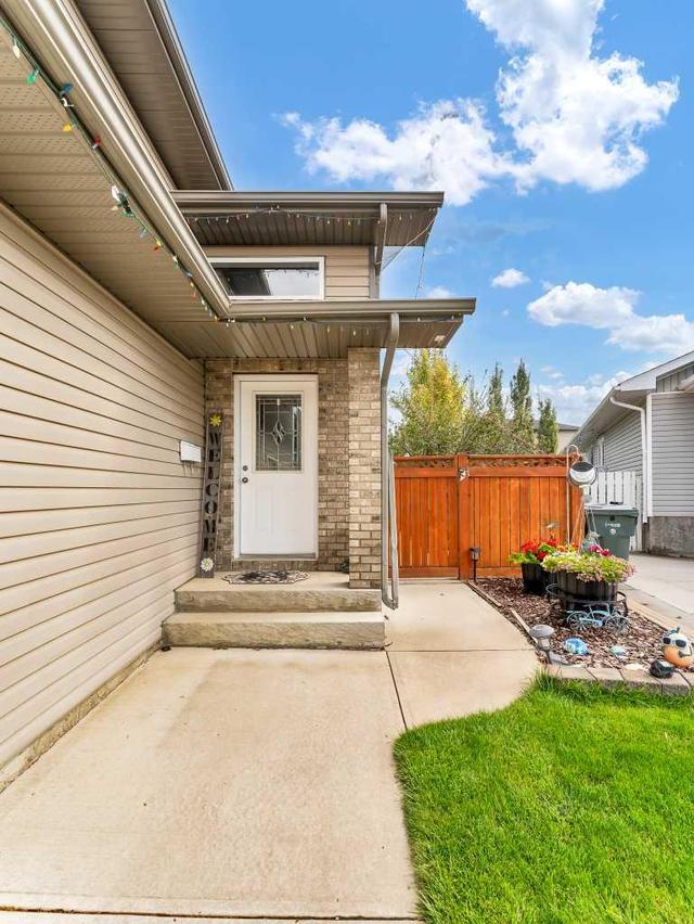 84 Sunset Crescent Sw, House detached with 4 bedrooms, 3 bathrooms and 2 parking in Medicine Hat AB | Image 6