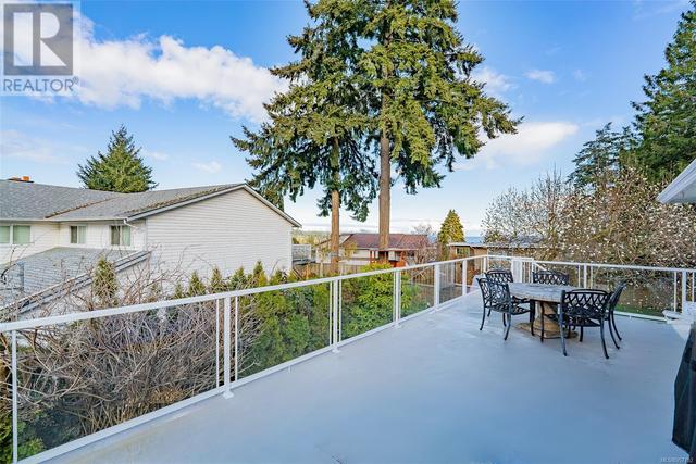 969 Capilano Pl, House detached with 4 bedrooms, 2 bathrooms and 2 parking in Nanaimo BC | Image 6