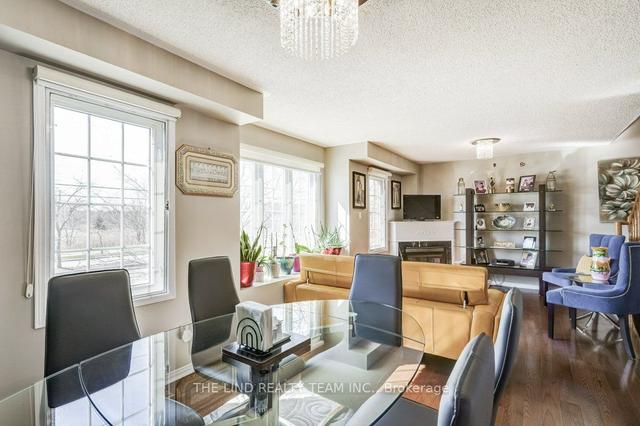 45 Sandlewood Crt, Townhouse with 3 bedrooms, 3 bathrooms and 2 parking in Aurora ON | Image 11