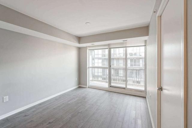 719 - 3091 Dufferin St, Condo with 1 bedrooms, 1 bathrooms and 1 parking in Toronto ON | Image 2