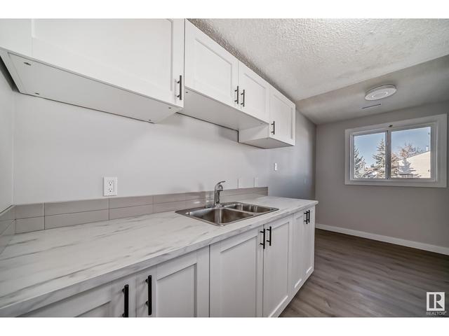 8421 29 Av Nw, House attached with 3 bedrooms, 1 bathrooms and 1 parking in Edmonton AB | Image 12