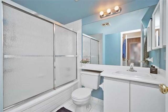 1708 - 3 Hickory Tree Rd, Condo with 2 bedrooms, 2 bathrooms and 2 parking in Toronto ON | Image 18