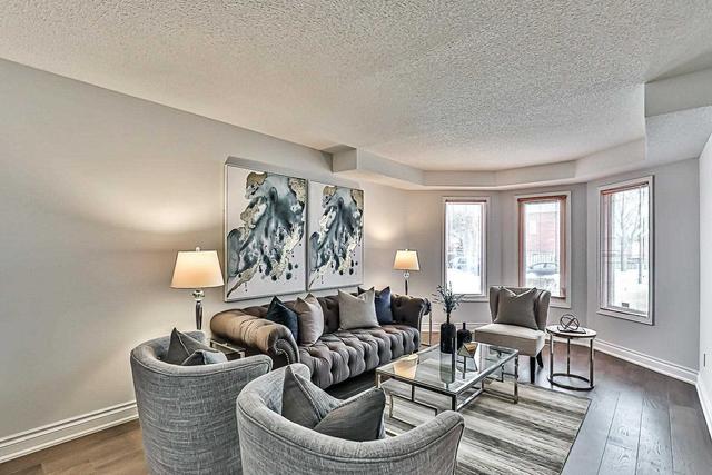81 Wandering Tr, House detached with 4 bedrooms, 4 bathrooms and 6 parking in Toronto ON | Image 30