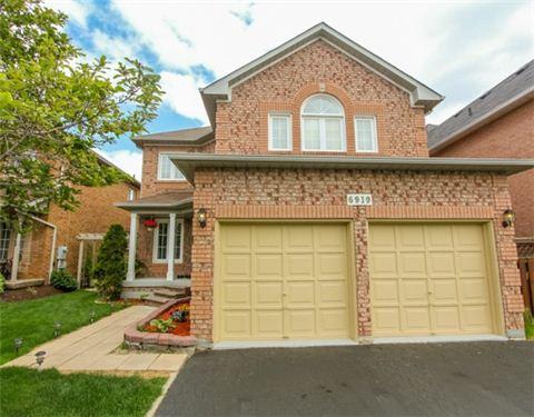 6919 Gracefield Dr, House detached with 4 bedrooms, 4 bathrooms and 4 parking in Mississauga ON | Image 1