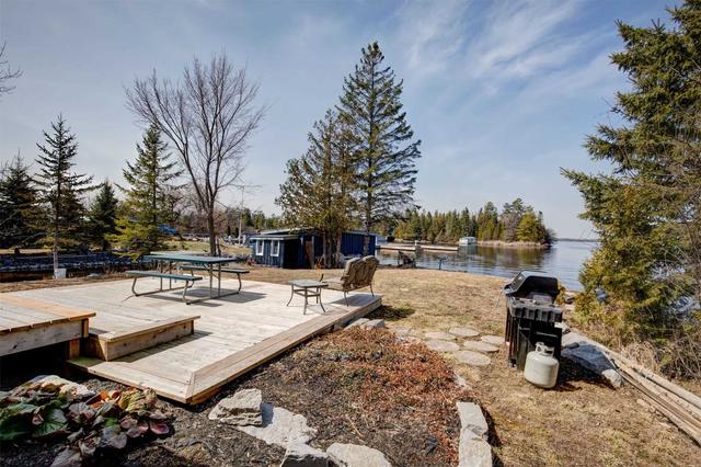 17 Elder St, House detached with 2 bedrooms, 1 bathrooms and 3 parking in Kawartha Lakes ON | Image 24