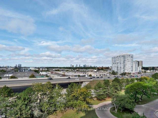 811 - 301 Prudential Dr, Condo with 3 bedrooms, 2 bathrooms and 1 parking in Toronto ON | Image 18