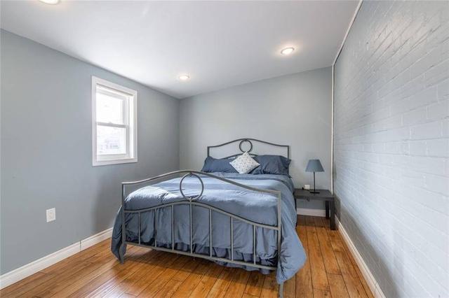 80 Arthur St, House detached with 3 bedrooms, 2 bathrooms and 6 parking in Brantford ON | Image 2