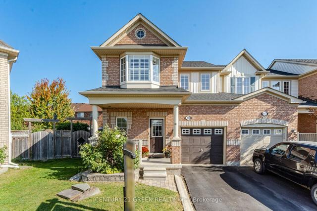 809 Johnson Hts, House attached with 3 bedrooms, 3 bathrooms and 2 parking in Milton ON | Image 1