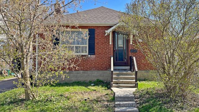 211 Harlandale Ave, House detached with 2 bedrooms, 2 bathrooms and 3 parking in Toronto ON | Image 34