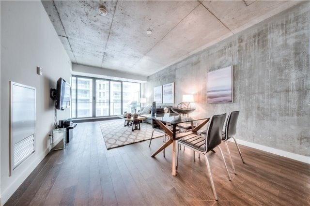 717 - 111 Bathurst St, Condo with 2 bedrooms, 1 bathrooms and 0 parking in Toronto ON | Image 7