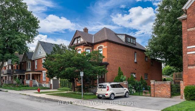 78 Ontario St, House detached with 6 bedrooms, 3 bathrooms and 4 parking in Hamilton ON | Image 23