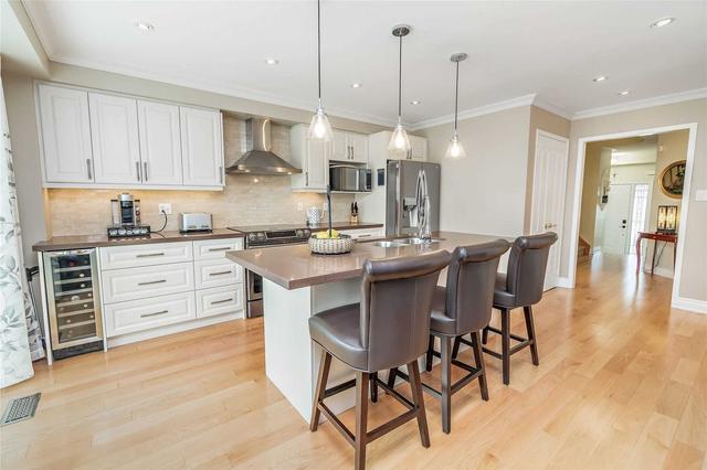 42 Belmont Blvd, House detached with 4 bedrooms, 4 bathrooms and 4 parking in Halton Hills ON | Image 3