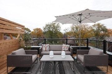 th #1 - 126 Spadina Rd, House attached with 2 bedrooms, 3 bathrooms and 1 parking in Toronto ON | Image 2