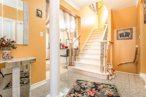 23 Burke St, House detached with 4 bedrooms, 4 bathrooms and 4 parking in Toronto ON | Image 4