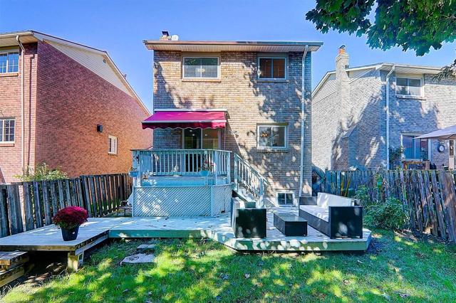 727 Abingdon Crt, House detached with 3 bedrooms, 3 bathrooms and 6 parking in Pickering ON | Image 33
