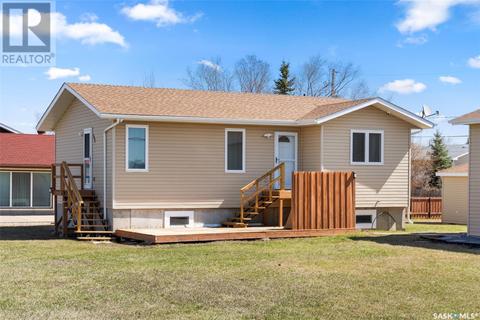 102 Ansley Street, House detached with 4 bedrooms, 2 bathrooms and null parking in Rouleau SK | Card Image