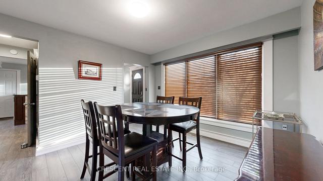 670 Upper Wellington St, House detached with 4 bedrooms, 3 bathrooms and 3 parking in Hamilton ON | Image 3