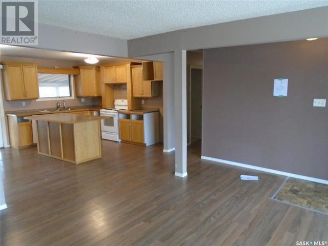 37 Mccormick Crescent, House detached with 3 bedrooms, 2 bathrooms and null parking in Regina SK | Image 19