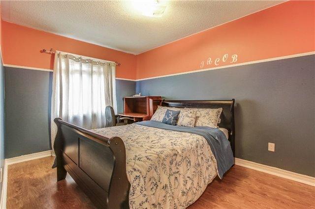 1308 Costigan Rd, House attached with 3 bedrooms, 3 bathrooms and 2 parking in Milton ON | Image 15