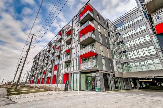 220 - 5260 Dundas Street, Condo with 2 bedrooms, 2 bathrooms and null parking in Burlington ON | Image 3
