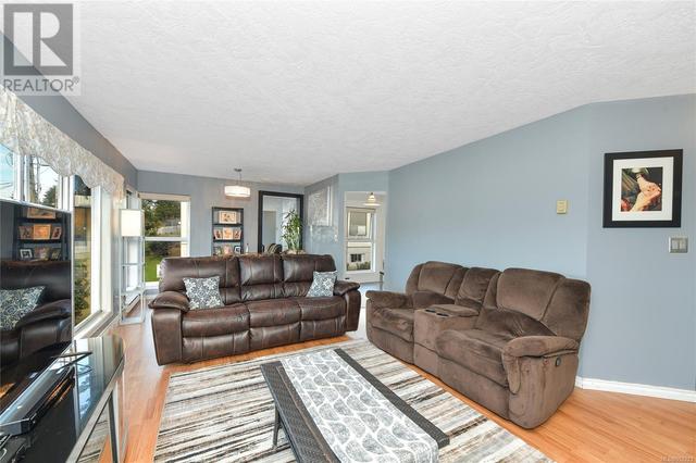225 - 40 Gorge Rd W, Condo with 2 bedrooms, 2 bathrooms and 1 parking in Saanich BC | Image 9