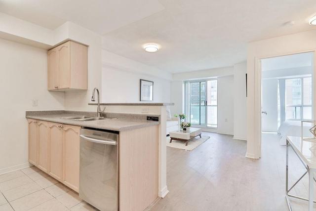 1207 - 20 Olive Ave, Condo with 1 bedrooms, 1 bathrooms and 1 parking in Toronto ON | Image 13