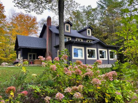 2045 Wyldewood Rd, House detached with 7 bedrooms, 3 bathrooms and 15 parking in Muskoka Lakes ON | Card Image