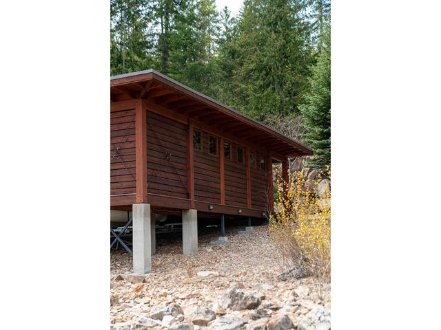 285 Kootenay Lake Road, House detached with 3 bedrooms, 4 bathrooms and 2 parking in Central Kootenay E BC | Image 50