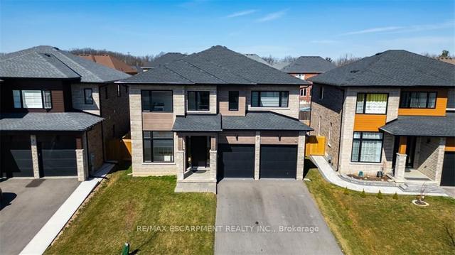 7 Lightfeather Pl, House detached with 4 bedrooms, 3 bathrooms and 6 parking in Hamilton ON | Image 29
