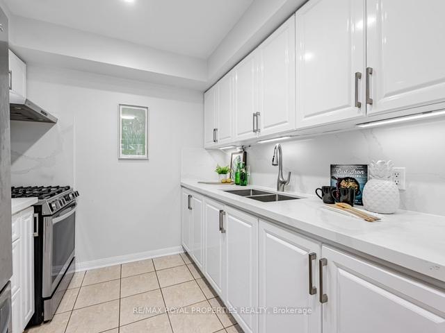 77 Torr Lane, Townhouse with 3 bedrooms, 3 bathrooms and 2 parking in Ajax ON | Image 5