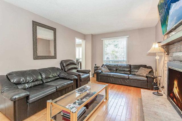 3085 Prentiss Rd, House detached with 4 bedrooms, 4 bathrooms and 4 parking in Mississauga ON | Image 3