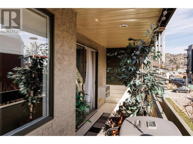 203 - 1056 Bernard Avenue, Condo with 2 bedrooms, 2 bathrooms and null parking in Kelowna BC | Image 15