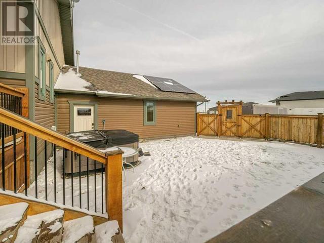 9, - 94027 843 Highway, House detached with 3 bedrooms, 2 bathrooms and 8 parking in Lethbridge County AB | Image 44