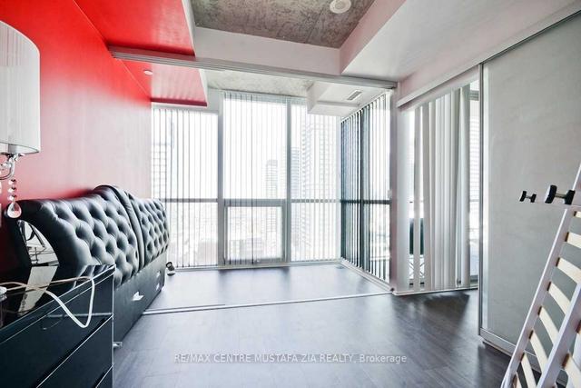 2501 - 88 Blue Jays Way, Condo with 1 bedrooms, 1 bathrooms and 0 parking in Toronto ON | Image 8