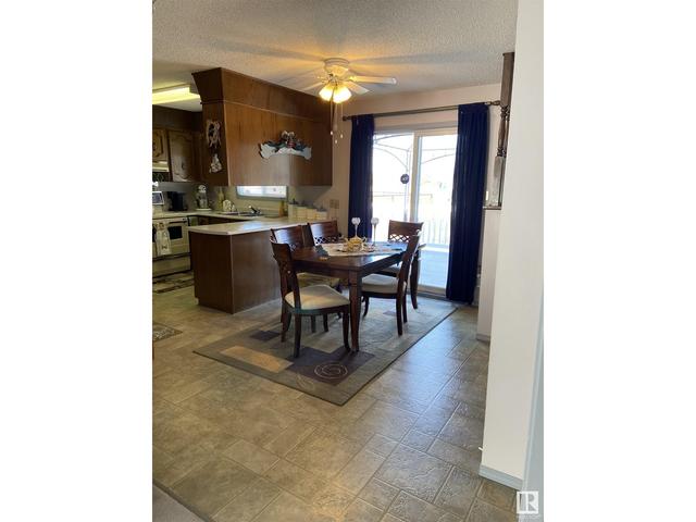 5306 58 Av, House detached with 4 bedrooms, 2 bathrooms and null parking in Barrhead AB | Image 20