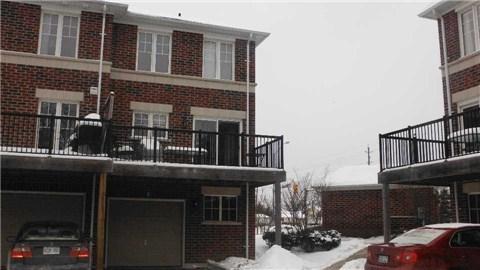 8 - 571 Longworth Ave, Townhouse with 3 bedrooms, 2 bathrooms and 1 parking in Clarington ON | Image 2