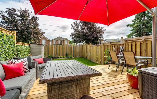 19 Murphy Lane, Townhouse with 3 bedrooms, 2 bathrooms and 2 parking in Ajax ON | Image 17