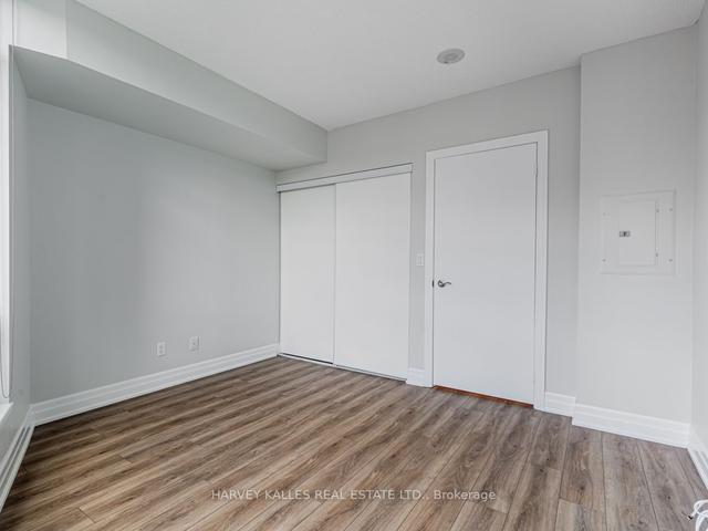 1301 - 8 Scollard St, Condo with 1 bedrooms, 1 bathrooms and 0 parking in Toronto ON | Image 13