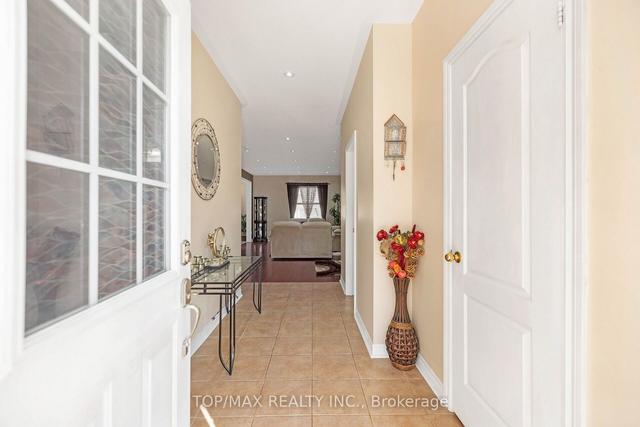 22 Chalkfarm Cres, House detached with 4 bedrooms, 3 bathrooms and 6 parking in Brampton ON | Image 23