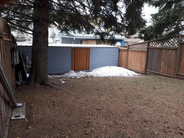 558 Whitehill Place Ne, Home with 4 bedrooms, 2 bathrooms and 2 parking in Calgary AB | Image 3